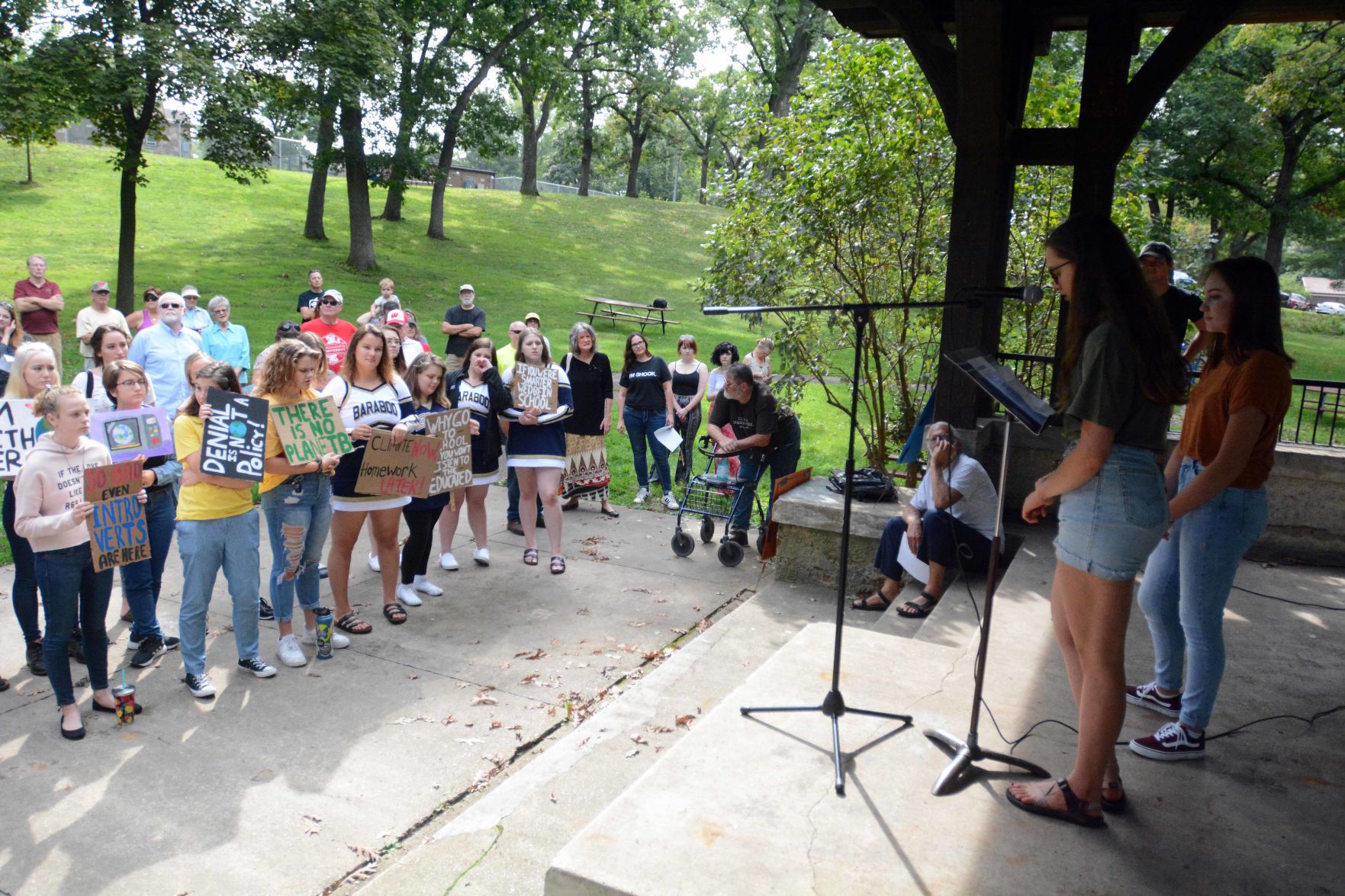 BHS strikes for climate change